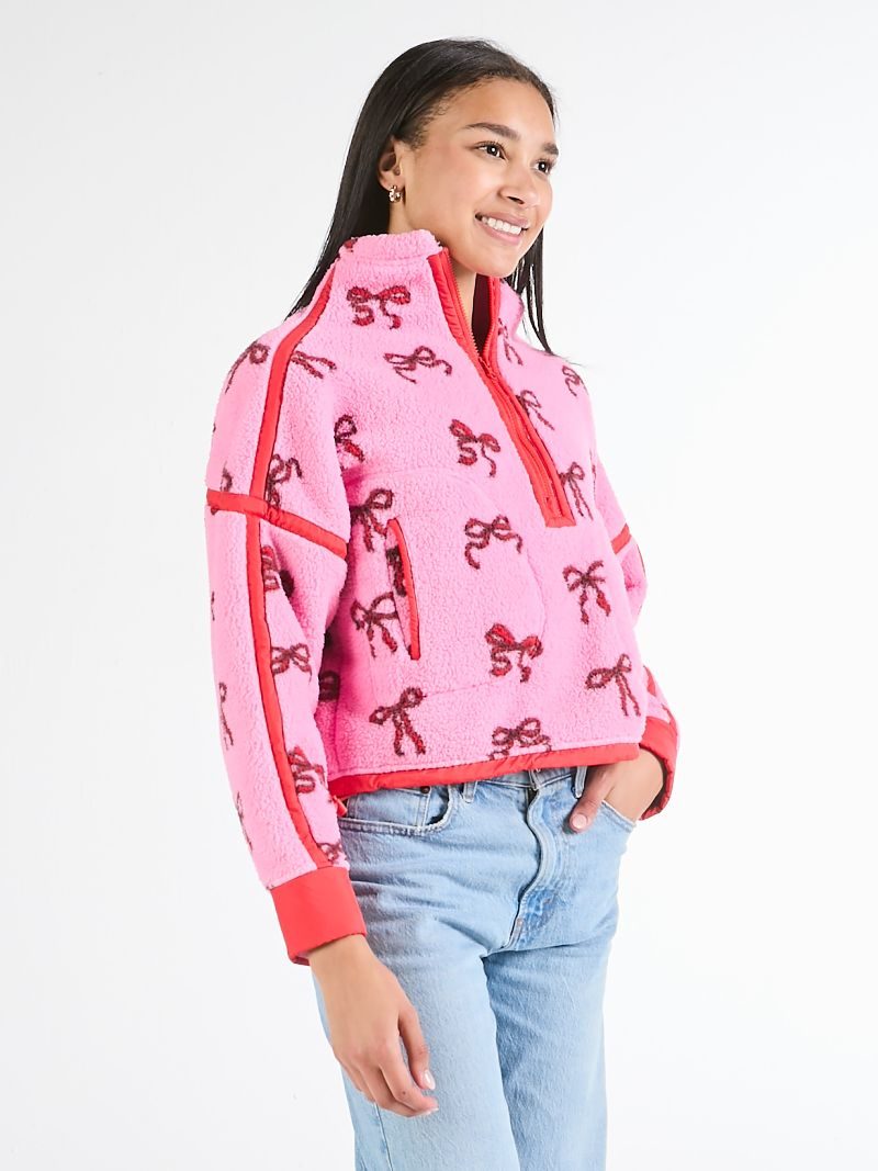 0225-PULL-EILEEN-BOW